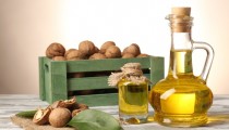 При гипертонии и диабете помогают грецкие орехи и сафлоровое масло