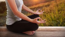 Высокое давление снижает занятие древней практикой медитации